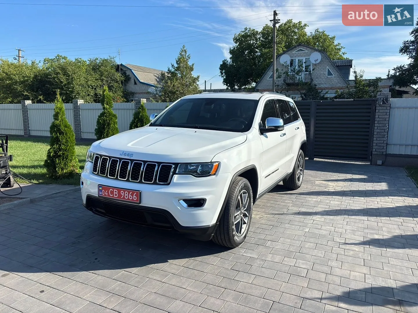 2021 Jeep Grand Cherokee - фото 1