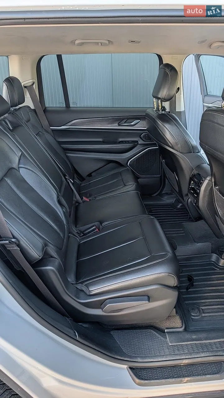 2021 Jeep Grand Cherokee - мініатюра 30