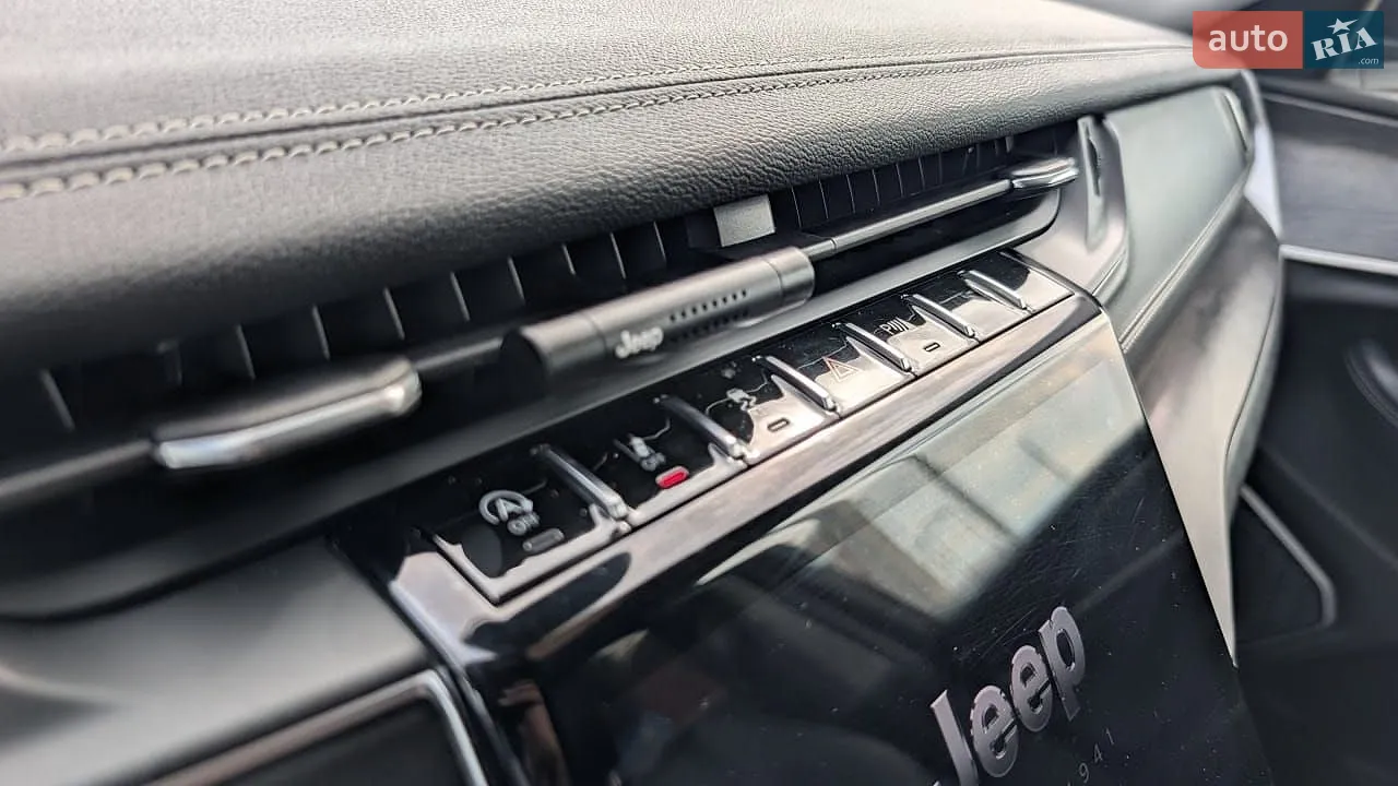 2021 Jeep Grand Cherokee - мініатюра 37