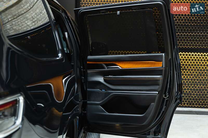 Позашляховик / Кросовер Jeep Grand Wagoneer 2022 в Луцьку