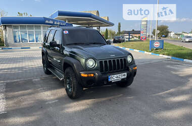 Позашляховик / Кросовер Jeep Liberty 2002 в Львові