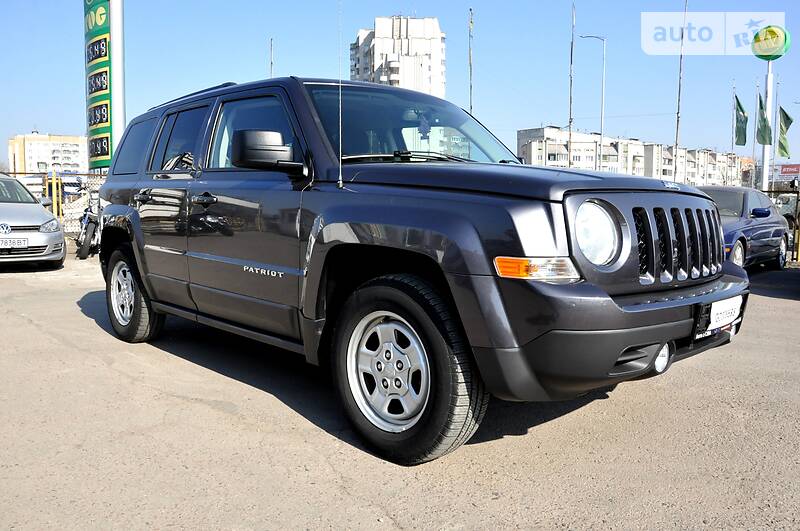 Позашляховик / Кросовер Jeep Patriot 2016 в 