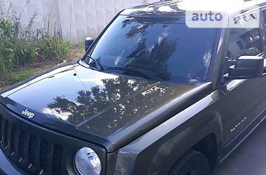 Позашляховик / Кросовер Jeep Patriot 2015 в 