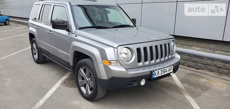 Позашляховик / Кросовер Jeep Patriot 2015 в Києві