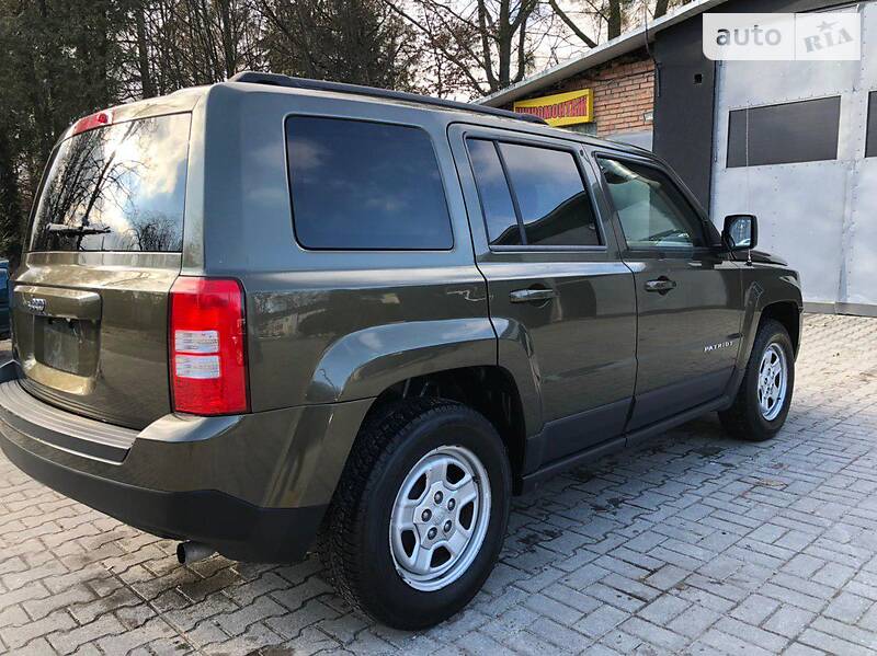 Внедорожник / Кроссовер Jeep Patriot 2015 в Львове