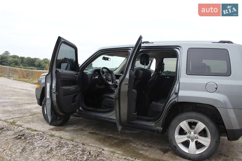 Внедорожник / Кроссовер Jeep Patriot 2011 в Каневе