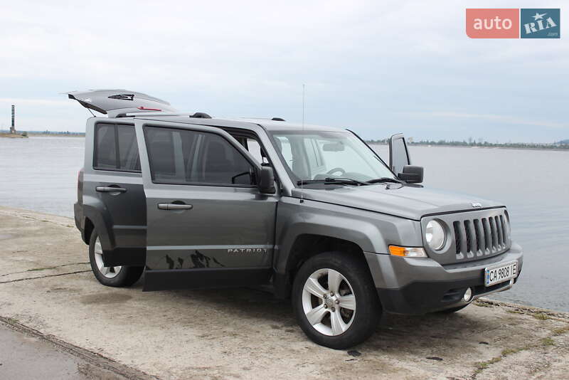 Внедорожник / Кроссовер Jeep Patriot 2011 в Каневе