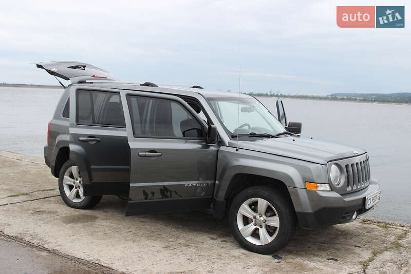Внедорожник / Кроссовер Jeep Patriot 2011 в Каневе