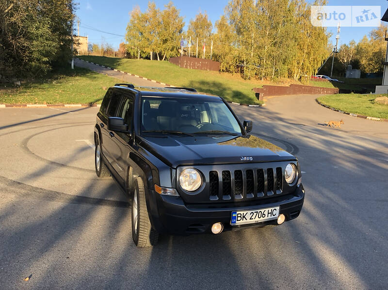 Внедорожник / Кроссовер Jeep Patriot 2017 в Ровно