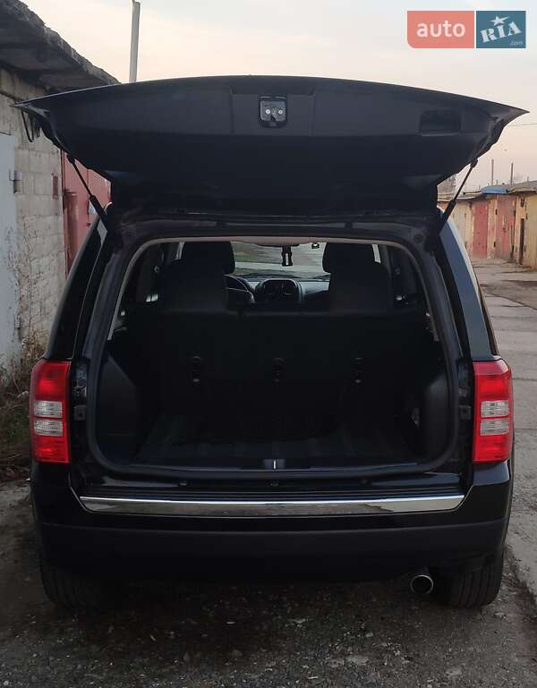 Универсал Jeep Patriot 2015 в Долинской