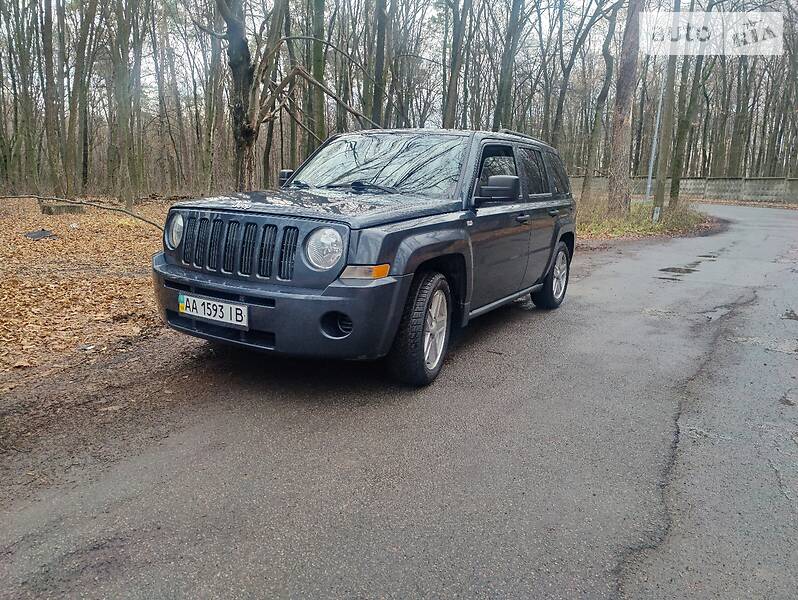 Позашляховик / Кросовер Jeep Patriot 2008 в Ужгороді