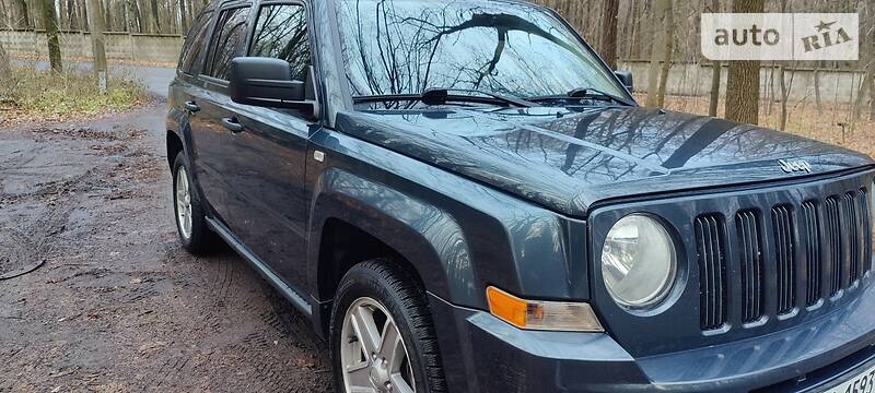 Позашляховик / Кросовер Jeep Patriot 2008 в Ужгороді