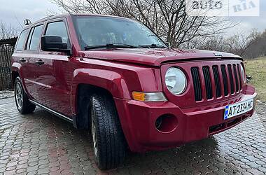 Внедорожник / Кроссовер Jeep Patriot 2008 в Черновцах