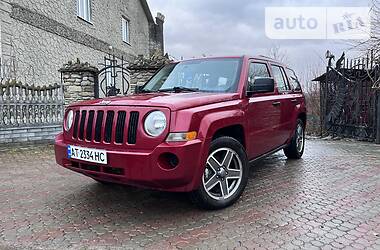 Внедорожник / Кроссовер Jeep Patriot 2008 в Черновцах