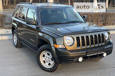 Позашляховик / Кросовер Jeep Patriot 2015 в Одесі