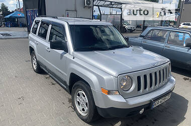 Позашляховик / Кросовер Jeep Patriot 2011 в Києві