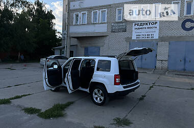 Внедорожник / Кроссовер Jeep Patriot 2014 в Харькове