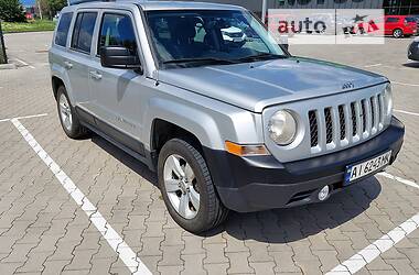 Позашляховик / Кросовер Jeep Patriot 2013 в Києві