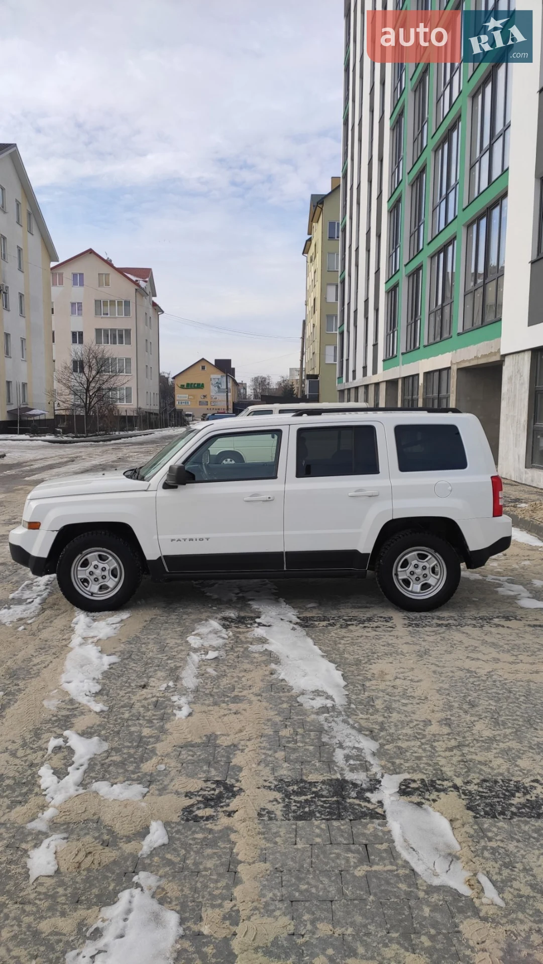 2015 Jeep Liberty (Patriot) - мініатюра 7