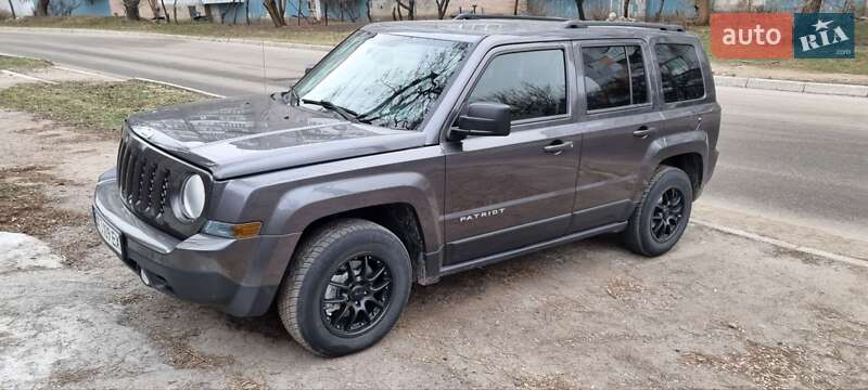 Внедорожник / Кроссовер Jeep Patriot 2015 в Кропивницком