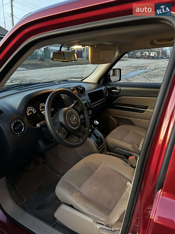 Позашляховик / Кросовер Jeep Patriot 2015 в Сокирянах