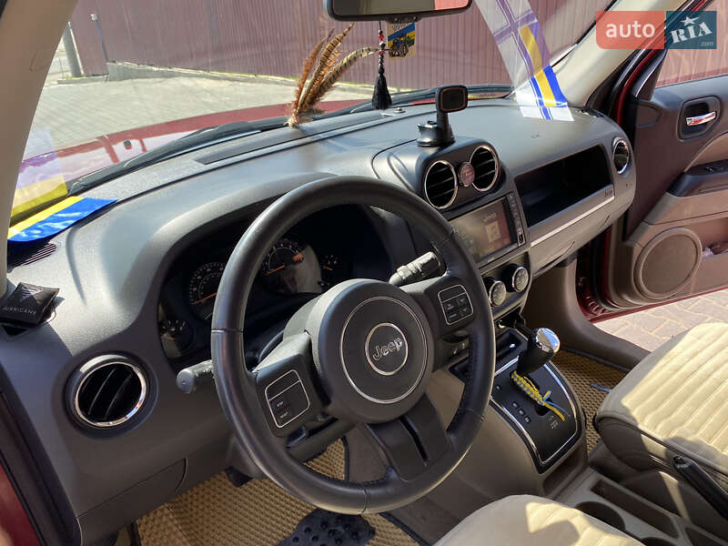 Позашляховик / Кросовер Jeep Patriot 2015 в Овідіополі