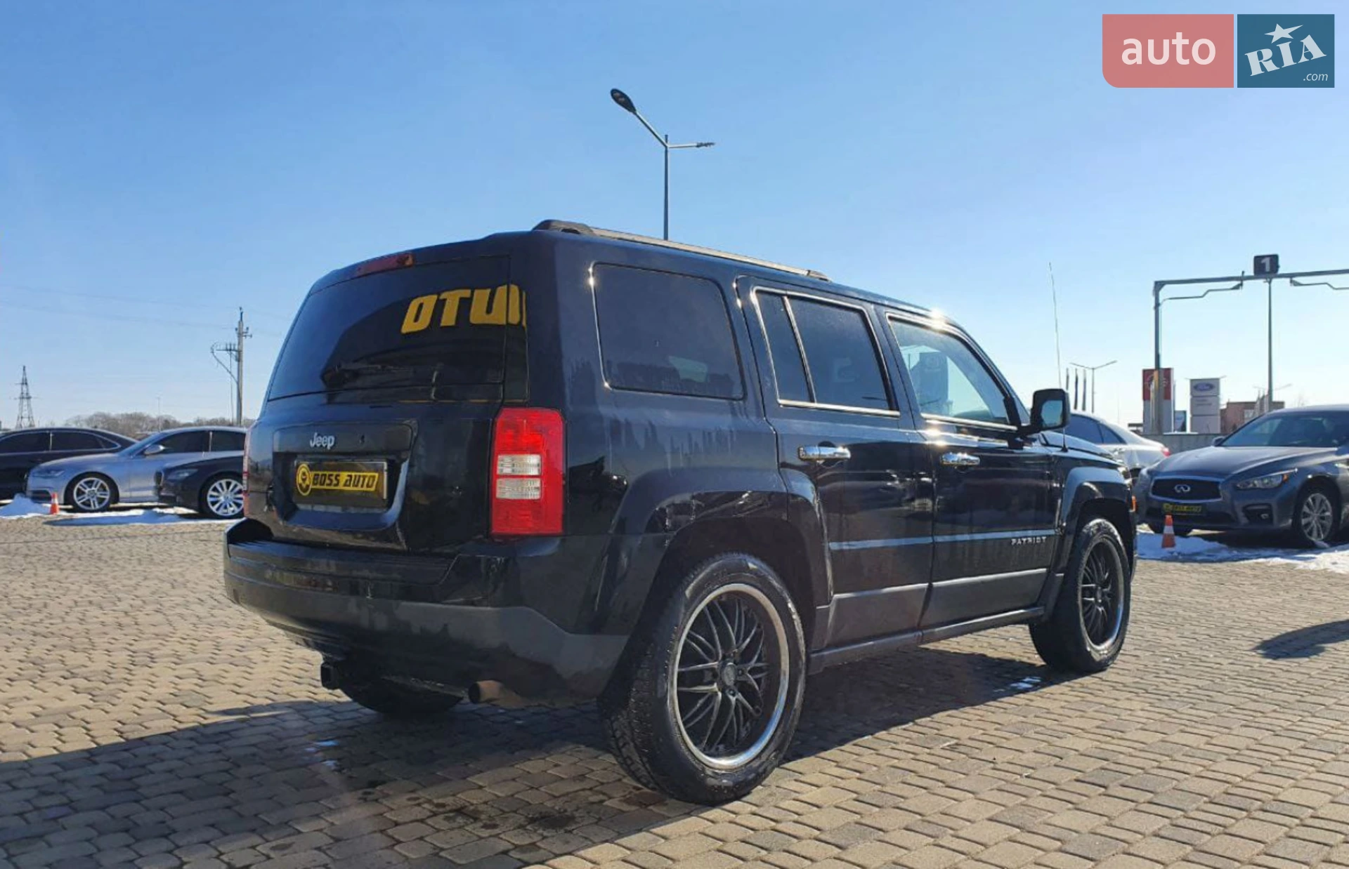2015 Jeep Liberty (Patriot) - мініатюра 10