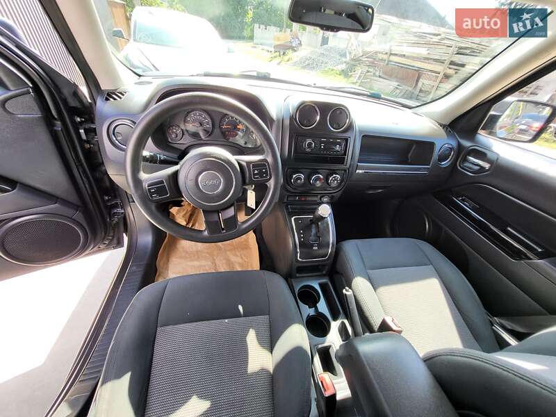Позашляховик / Кросовер Jeep Patriot 2015 в Чернівцях