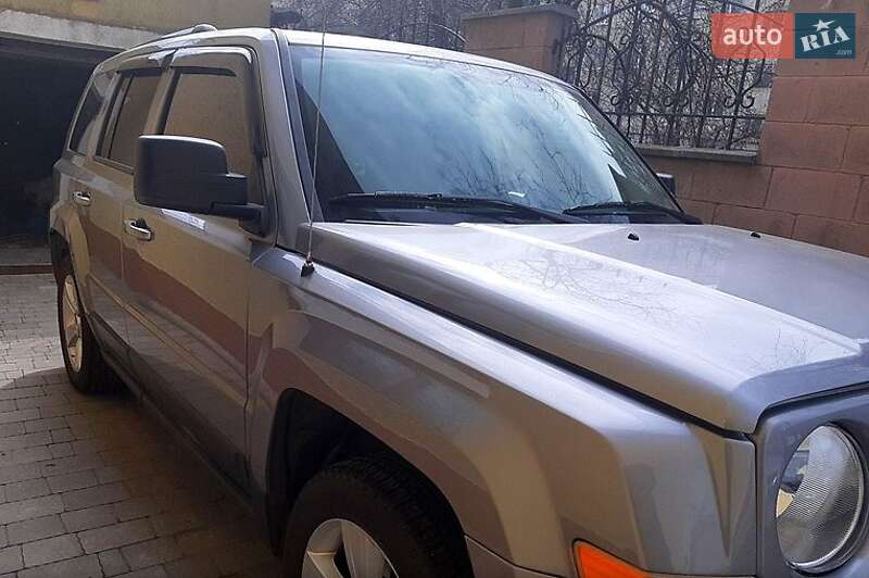 Внедорожник / Кроссовер Jeep Patriot 2015 в Ровно