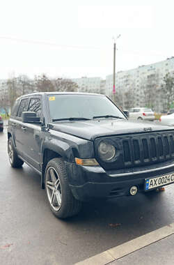 Позашляховик / Кросовер Jeep Patriot 2016 в Харкові