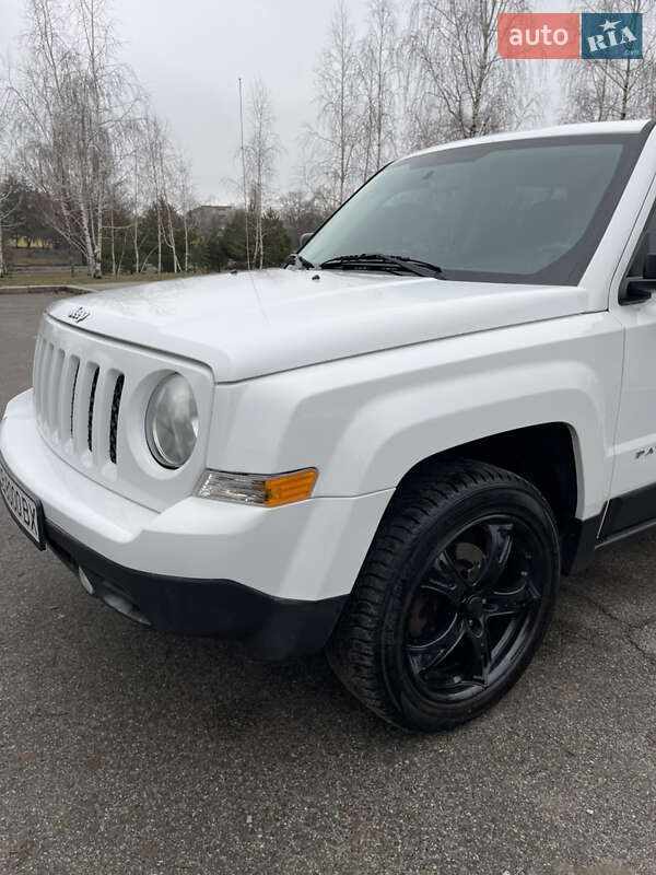 Позашляховик / Кросовер Jeep Patriot 2014 в Чернігові