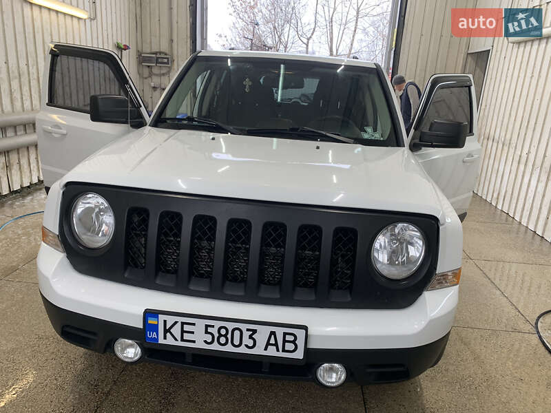 Позашляховик / Кросовер Jeep Patriot 2013 в Дніпрі