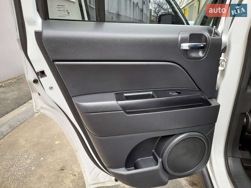 Позашляховик / Кросовер Jeep Patriot 2013 в Дніпрі