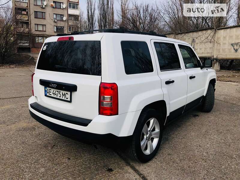Внедорожник / Кроссовер Jeep Patriot 2013 в Кривом Роге