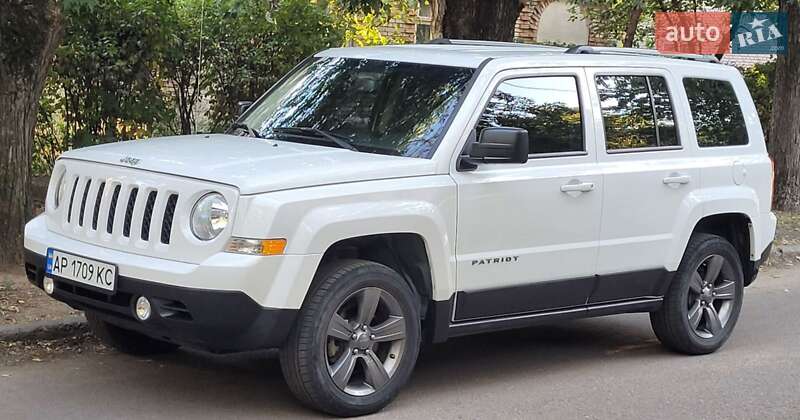 Внедорожник / Кроссовер Jeep Patriot 2016 в Запорожье