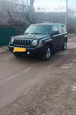 Внедорожник / Кроссовер Jeep Patriot 2015 в Недригайлове