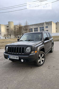 Позашляховик / Кросовер Jeep Patriot 2016 в Харкові