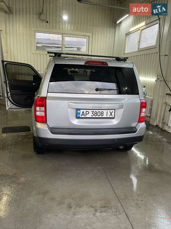 Внедорожник / Кроссовер Jeep Patriot 2014 в Запорожье