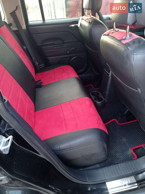 Внедорожник / Кроссовер Jeep Patriot 2010 в Тараще