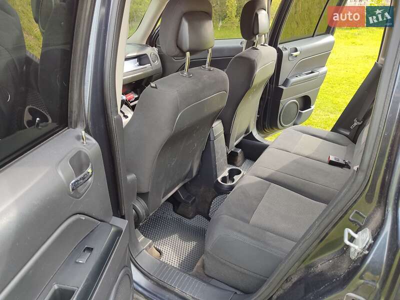 Позашляховик / Кросовер Jeep Patriot 2014 в Острозі