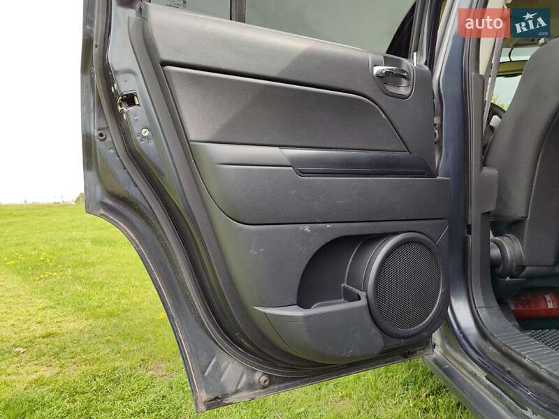 Позашляховик / Кросовер Jeep Patriot 2014 в Острозі