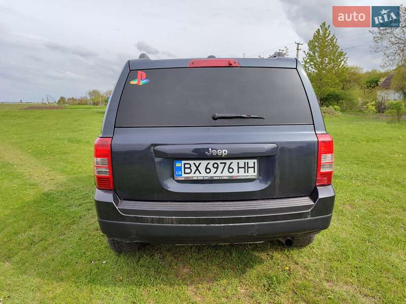 Позашляховик / Кросовер Jeep Patriot 2014 в Острозі