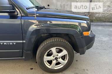 Внедорожник / Кроссовер Jeep Patriot 2014 в Киеве