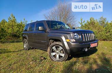 Позашляховик / Кросовер Jeep Patriot 2015 в Житомирі