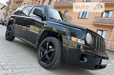 Внедорожник / Кроссовер Jeep Patriot 2008 в Ужгороде