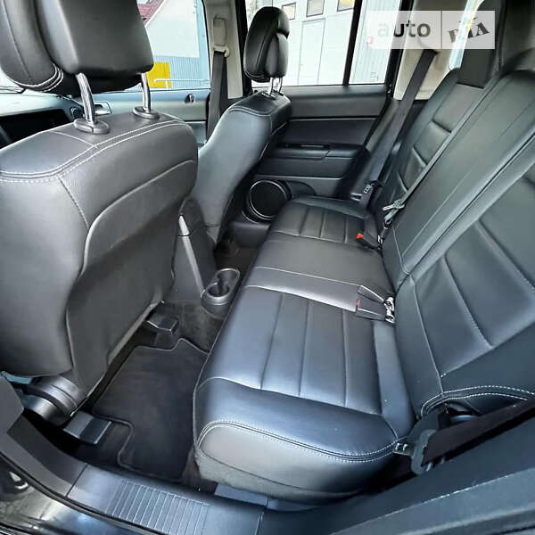 Внедорожник / Кроссовер Jeep Patriot 2015 в Ужгороде