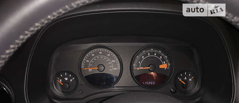 Внедорожник / Кроссовер Jeep Patriot 2015 в Ужгороде