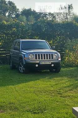 Внедорожник / Кроссовер Jeep Patriot 2016 в Самборе