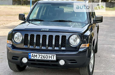 Внедорожник / Кроссовер Jeep Patriot 2015 в Житомире