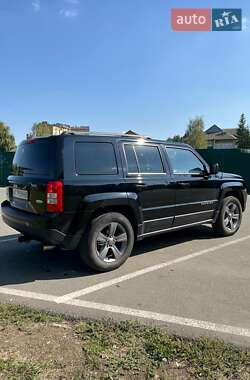 Внедорожник / Кроссовер Jeep Patriot 2015 в 